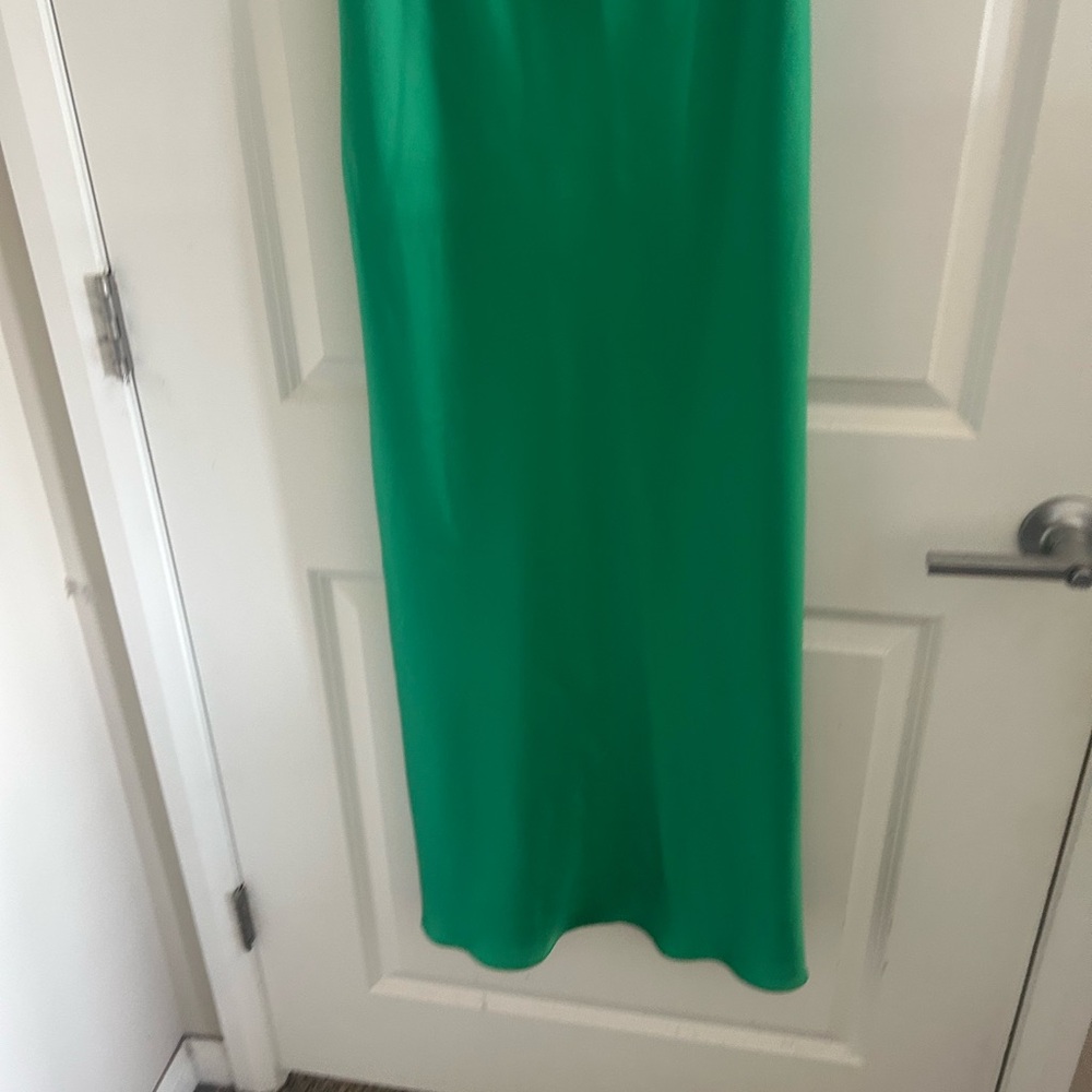 Astr Vibrant Green Satin Dress - Picture 3 of 11